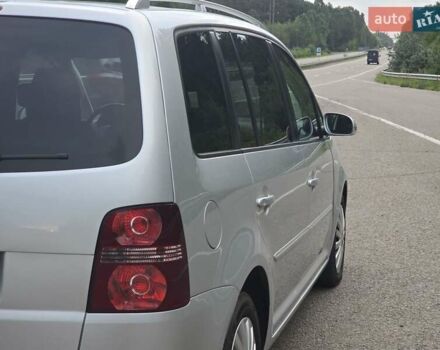 Серый Фольксваген Туран, объемом двигателя 2 л и пробегом 237 тыс. км за 9699 $, фото 20 на Automoto.ua