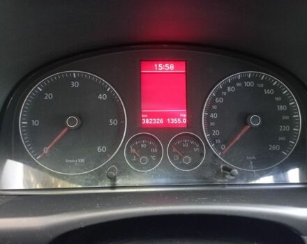 Сірий Фольксваген Туран, об'ємом двигуна 2 л та пробігом 382 тис. км за 5000 $, фото 10 на Automoto.ua