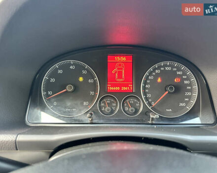 Сірий Фольксваген Туран, об'ємом двигуна 1.6 л та пробігом 196 тис. км за 8199 $, фото 54 на Automoto.ua