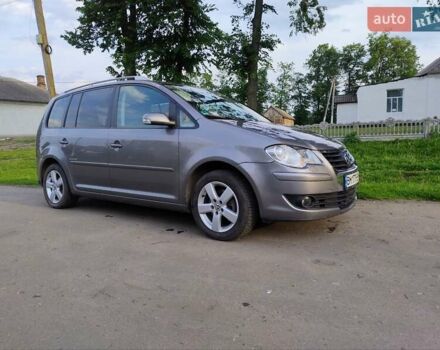 Сірий Фольксваген Туран, об'ємом двигуна 1.6 л та пробігом 169 тис. км за 8500 $, фото 2 на Automoto.ua