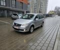 Серый Фольксваген Туран, объемом двигателя 1.9 л и пробегом 350 тыс. км за 2800 $, фото 1 на Automoto.ua