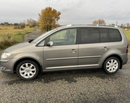 Серый Фольксваген Туран, объемом двигателя 1.4 л и пробегом 205 тыс. км за 6900 $, фото 11 на Automoto.ua