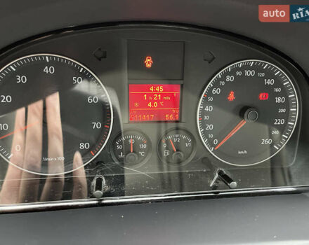 Серый Фольксваген Туран, объемом двигателя 1.6 л и пробегом 211 тыс. км за 7500 $, фото 16 на Automoto.ua