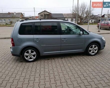 Серый Фольксваген Туран, объемом двигателя 1.98 л и пробегом 327 тыс. км за 7100 $, фото 1 на Automoto.ua