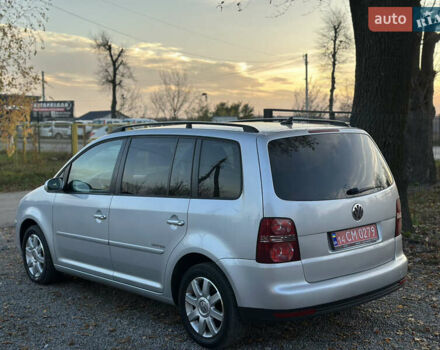 Серый Фольксваген Туран, объемом двигателя 1.6 л и пробегом 236 тыс. км за 8200 $, фото 16 на Automoto.ua