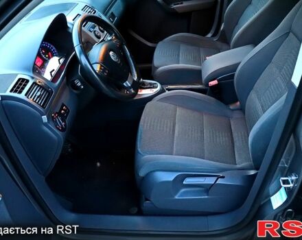 Серый Фольксваген Туран, объемом двигателя 1.4 л и пробегом 260 тыс. км за 8888 $, фото 5 на Automoto.ua