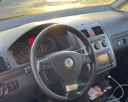 Серый Фольксваген Туран, объемом двигателя 1.39 л и пробегом 196 тыс. км за 7700 $, фото 9 на Automoto.ua