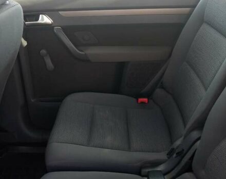 Серый Фольксваген Туран, объемом двигателя 1.9 л и пробегом 235 тыс. км за 8500 $, фото 30 на Automoto.ua