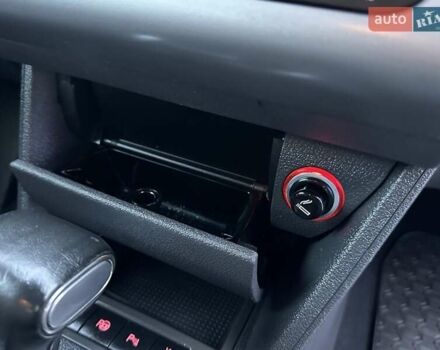 Серый Фольксваген Туран, объемом двигателя 1.4 л и пробегом 142 тыс. км за 8650 $, фото 84 на Automoto.ua