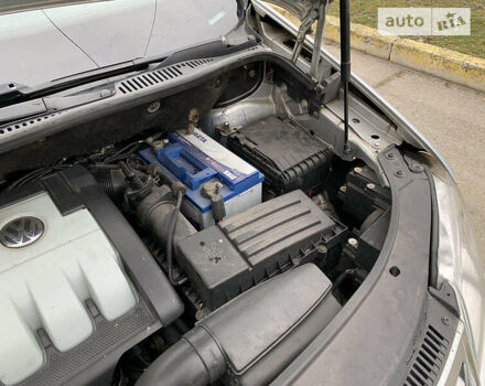 Сірий Фольксваген Туран, об'ємом двигуна 1.9 л та пробігом 410 тис. км за 8500 $, фото 22 на Automoto.ua
