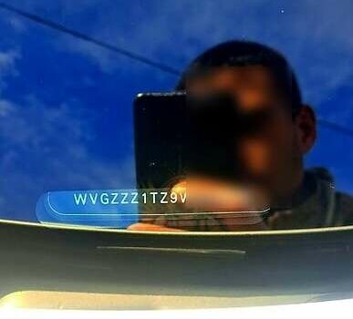 Серый Фольксваген Туран, объемом двигателя 1.4 л и пробегом 317 тыс. км за 7500 $, фото 1 на Automoto.ua