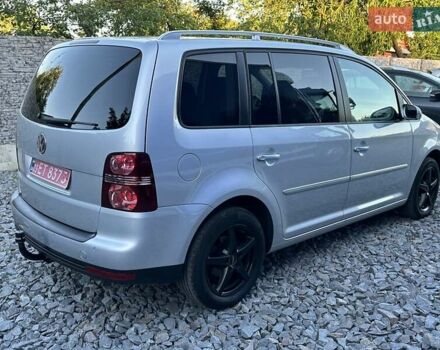 Серый Фольксваген Туран, объемом двигателя 1.4 л и пробегом 142 тыс. км за 8650 $, фото 1 на Automoto.ua