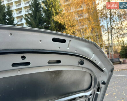 Сірий Фольксваген Туран, об'ємом двигуна 1.6 л та пробігом 196 тис. км за 8199 $, фото 74 на Automoto.ua