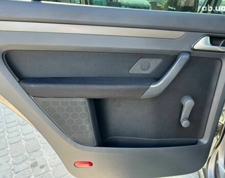 Серый Фольксваген Туран, объемом двигателя 1.6 л и пробегом 254 тыс. км за 7590 $, фото 30 на Automoto.ua