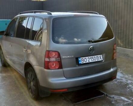 Сірий Фольксваген Туран, об'ємом двигуна 1.6 л та пробігом 210 тис. км за 8000 $, фото 3 на Automoto.ua