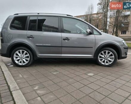 Серый Фольксваген Туран, объемом двигателя 1.4 л и пробегом 182 тыс. км за 7850 $, фото 12 на Automoto.ua