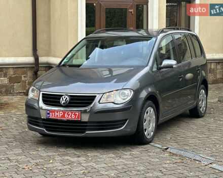 Серый Фольксваген Туран, объемом двигателя 1.6 л и пробегом 210 тыс. км за 7350 $, фото 13 на Automoto.ua