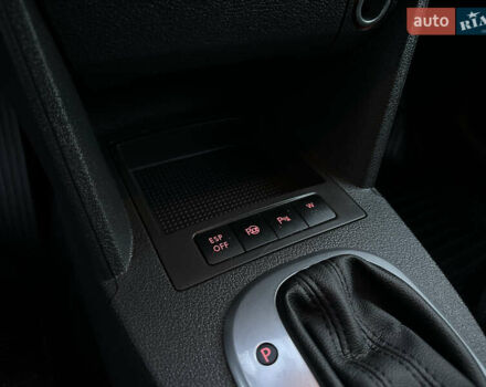 Серый Фольксваген Туран, объемом двигателя 1.4 л и пробегом 230 тыс. км за 7200 $, фото 30 на Automoto.ua