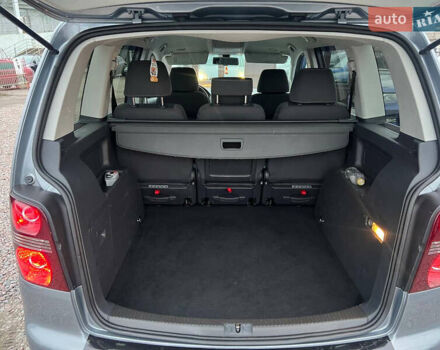 Серый Фольксваген Туран, объемом двигателя 1.4 л и пробегом 189 тыс. км за 7700 $, фото 17 на Automoto.ua