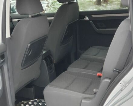 Сірий Фольксваген Туран, об'ємом двигуна 1.9 л та пробігом 224 тис. км за 8990 $, фото 12 на Automoto.ua