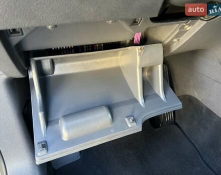 Серый Фольксваген Туран, объемом двигателя 1.4 л и пробегом 188 тыс. км за 6000 $, фото 76 на Automoto.ua