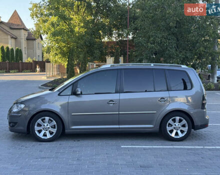 Сірий Фольксваген Туран, об'ємом двигуна 0 л та пробігом 180 тис. км за 7700 $, фото 4 на Automoto.ua