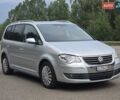Серый Фольксваген Туран, объемом двигателя 2 л и пробегом 237 тыс. км за 9699 $, фото 6 на Automoto.ua