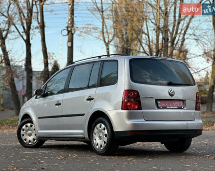 Сірий Фольксваген Туран, об'ємом двигуна 1.6 л та пробігом 196 тис. км за 8199 $, фото 19 на Automoto.ua