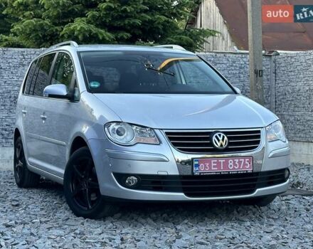 Серый Фольксваген Туран, объемом двигателя 1.4 л и пробегом 142 тыс. км за 8650 $, фото 4 на Automoto.ua