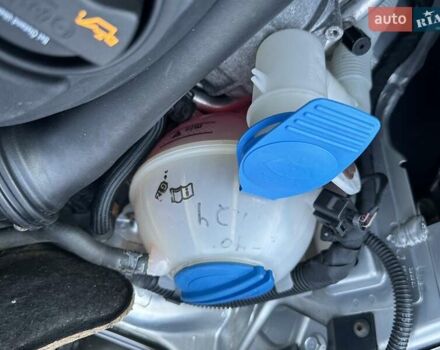 Серый Фольксваген Туран, объемом двигателя 1.4 л и пробегом 142 тыс. км за 8650 $, фото 112 на Automoto.ua