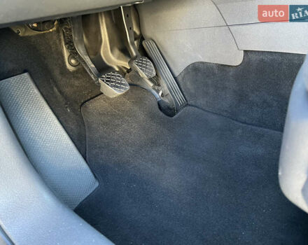 Серый Фольксваген Туран, объемом двигателя 1.4 л и пробегом 188 тыс. км за 6000 $, фото 75 на Automoto.ua