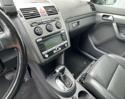 Серый Фольксваген Туран, объемом двигателя 1.4 л и пробегом 187 тыс. км за 8250 $, фото 22 на Automoto.ua