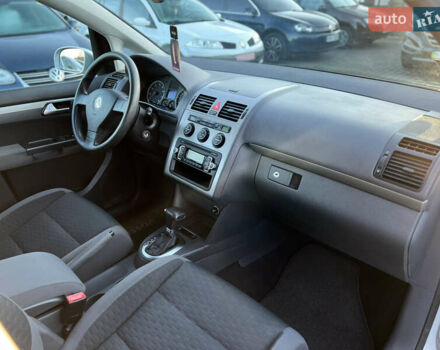 Серый Фольксваген Туран, объемом двигателя 1.4 л и пробегом 175 тыс. км за 7500 $, фото 11 на Automoto.ua