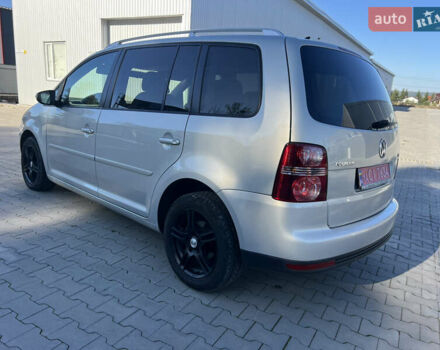 Серый Фольксваген Туран, объемом двигателя 1.4 л и пробегом 235 тыс. км за 7450 $, фото 6 на Automoto.ua