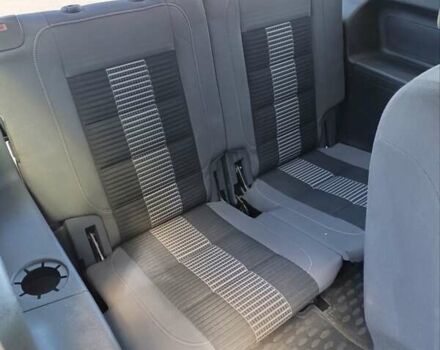 Серый Фольксваген Туран, объемом двигателя 1.9 л и пробегом 237 тыс. км за 7600 $, фото 20 на Automoto.ua