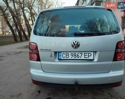 Серый Фольксваген Туран, объемом двигателя 1.6 л и пробегом 260 тыс. км за 7500 $, фото 3 на Automoto.ua