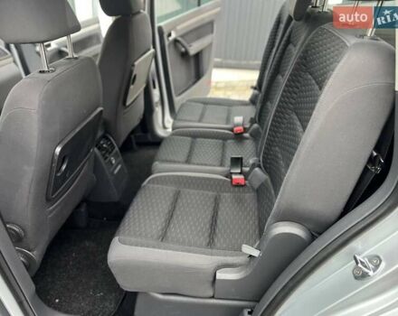 Серый Фольксваген Туран, объемом двигателя 1.6 л и пробегом 198 тыс. км за 8399 $, фото 55 на Automoto.ua