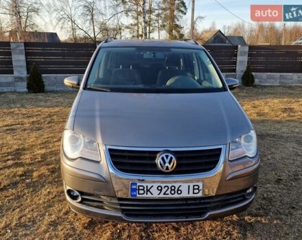 Сірий Фольксваген Туран, об'ємом двигуна 1.4 л та пробігом 229 тис. км за 5100 $, фото 8 на Automoto.ua
