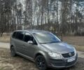 Серый Фольксваген Туран, объемом двигателя 1.6 л и пробегом 260 тыс. км за 7300 $, фото 1 на Automoto.ua