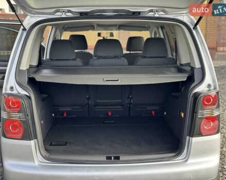 Сірий Фольксваген Туран, об'ємом двигуна 1.4 л та пробігом 197 тис. км за 7690 $, фото 48 на Automoto.ua