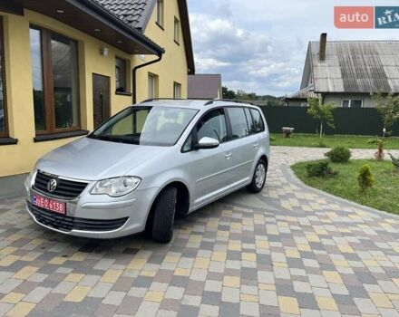 Сірий Фольксваген Туран, об'ємом двигуна 1.39 л та пробігом 204 тис. км за 7100 $, фото 1 на Automoto.ua