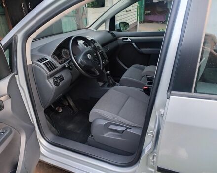 Серый Фольксваген Туран, объемом двигателя 1 л и пробегом 260 тыс. км за 7500 $, фото 3 на Automoto.ua