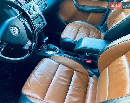 Сірий Фольксваген Туран, об'ємом двигуна 1.9 л та пробігом 200 тис. км за 8500 $, фото 29 на Automoto.ua