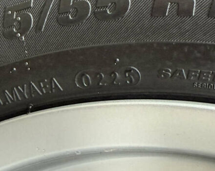 Серый Фольксваген Туран, объемом двигателя 1.6 л и пробегом 174 тыс. км за 7550 $, фото 65 на Automoto.ua