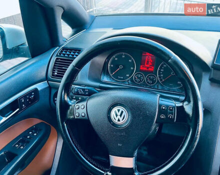 Сірий Фольксваген Туран, об'ємом двигуна 1.9 л та пробігом 200 тис. км за 8500 $, фото 23 на Automoto.ua