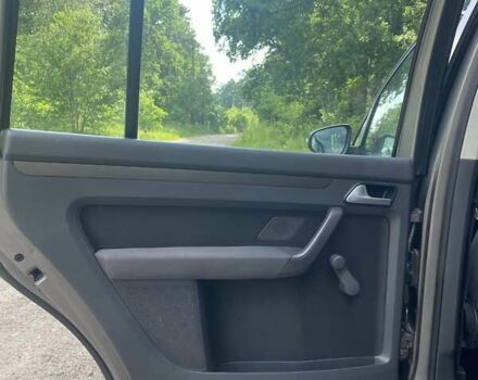 Серый Фольксваген Туран, объемом двигателя 1.6 л и пробегом 211 тыс. км за 9150 $, фото 18 на Automoto.ua