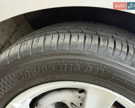 Серый Фольксваген Туран, объемом двигателя 1.6 л и пробегом 174 тыс. км за 7450 $, фото 64 на Automoto.ua