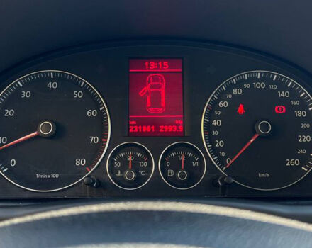 Серый Фольксваген Туран, объемом двигателя 1.4 л и пробегом 232 тыс. км за 8200 $, фото 14 на Automoto.ua