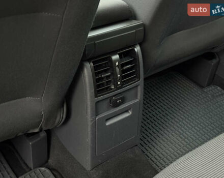 Серый Фольксваген Туран, объемом двигателя 1.6 л и пробегом 174 тыс. км за 7450 $, фото 39 на Automoto.ua