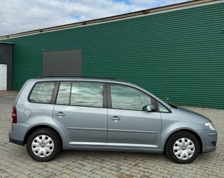 Сірий Фольксваген Туран, об'ємом двигуна 1.4 л та пробігом 202 тис. км за 6800 $, фото 3 на Automoto.ua